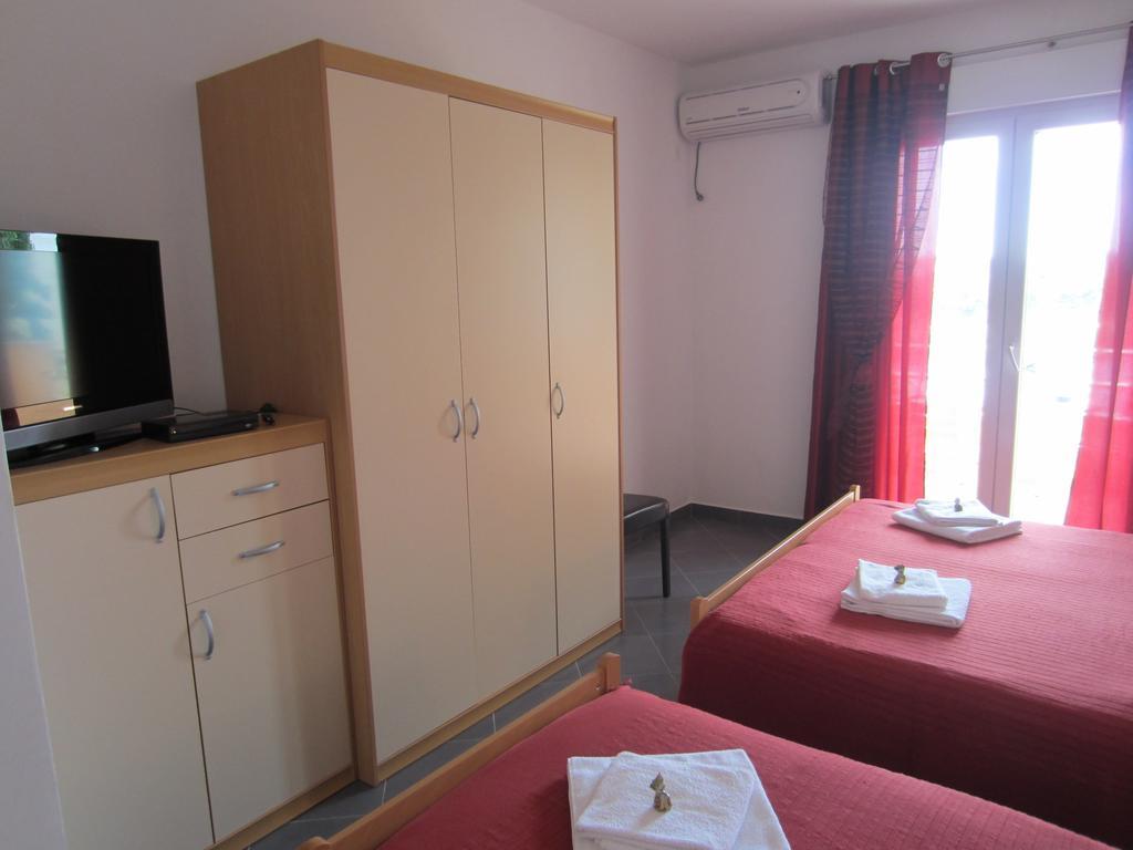 Apartments Saldun Trogir Extérieur photo
