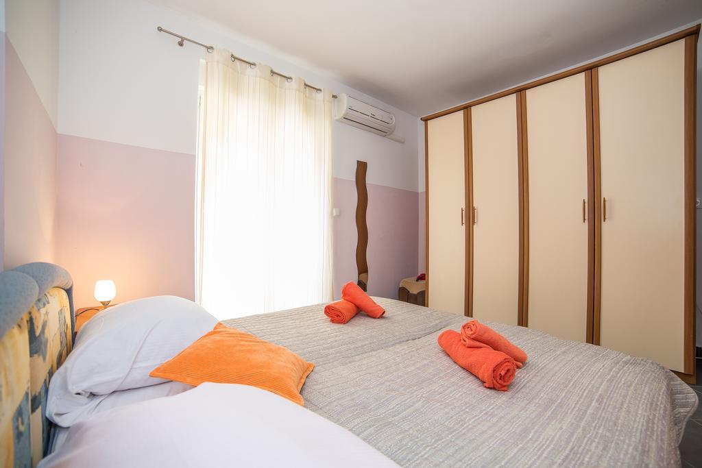 Apartments Saldun Trogir Extérieur photo